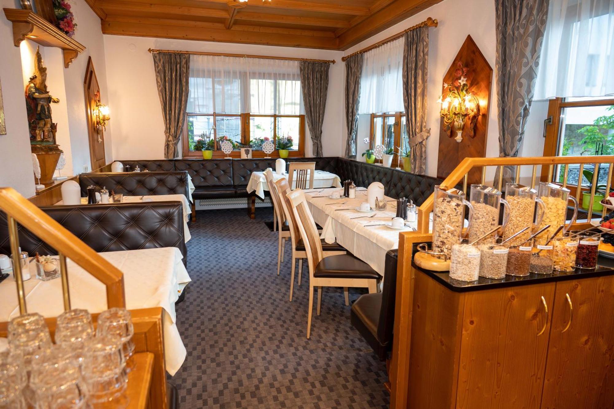 Eggerstueberl Hotel Ischgl Exterior foto